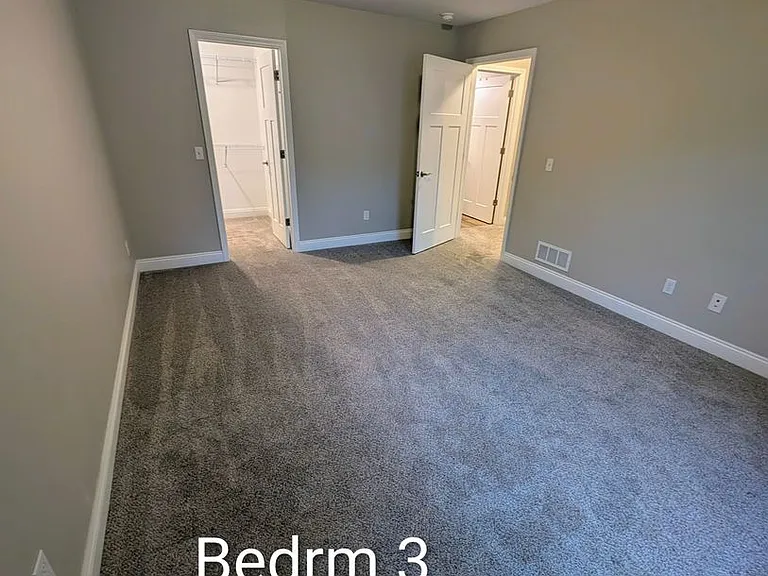 652 Treadway Blvd — Photo 9