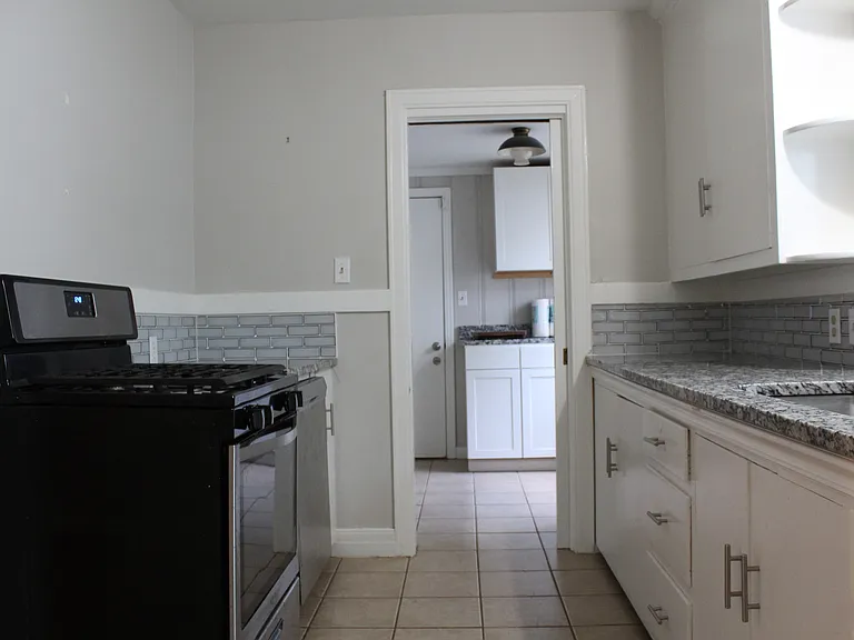 608 N Tyler St — Photo 6