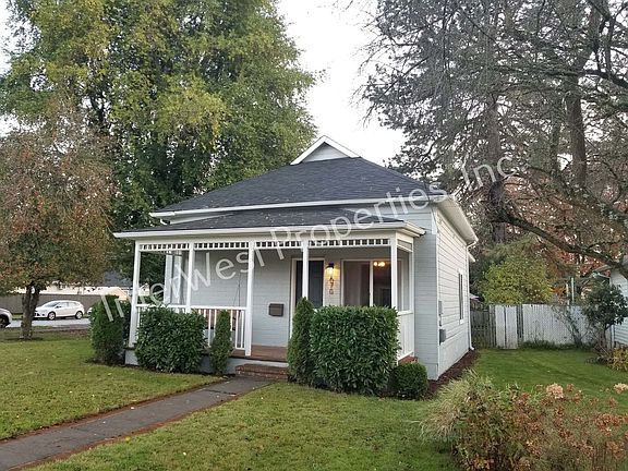 3rd image of 670 SE Walnut St
