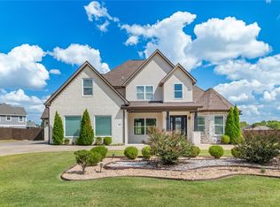 1606 Shook Dr, Cave Springs, AR 72718