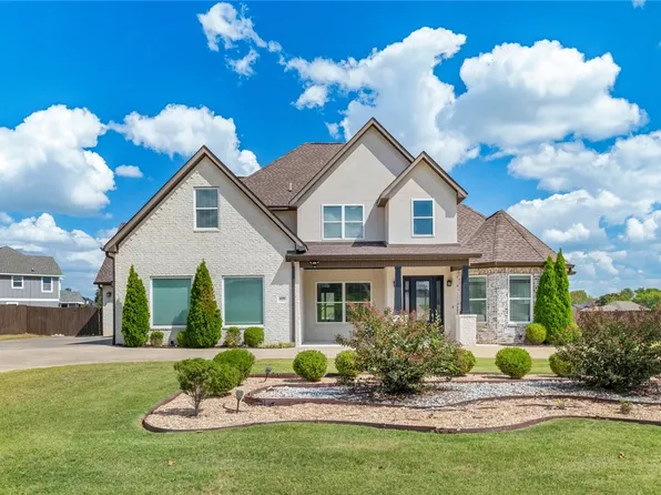 1606 Shook Dr, Cave Springs, AR 72718