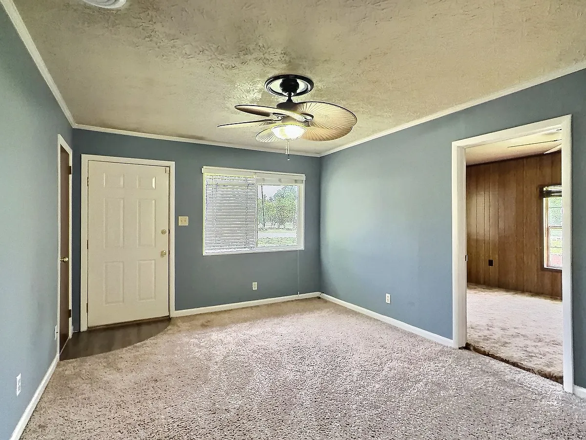 Building Photo - 168 Grovewood Ct