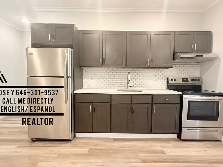 54 Pearl St — Photo 2