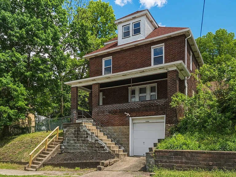 7806 Saint Lawrence Ave — Photo 1