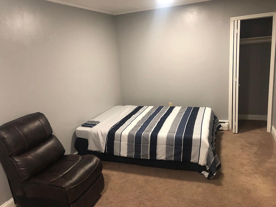 1st image of 3202 E Brandywine Ave #1
