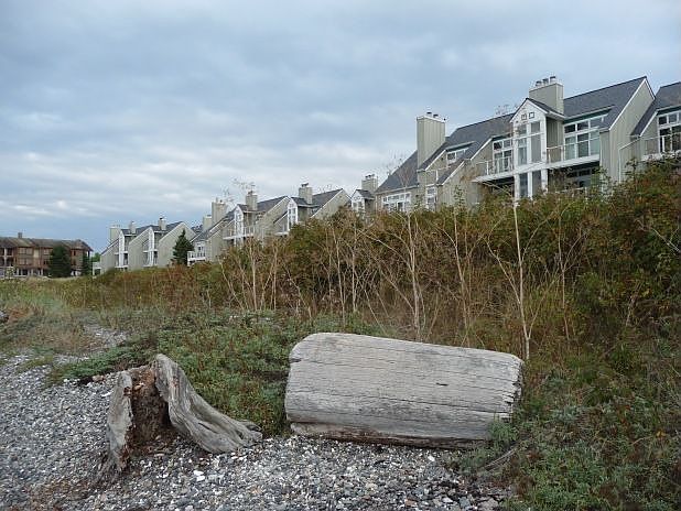 2nd image of 9495 Semiahmoo Pkwy