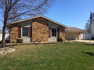 4001 Aboite Lake Dr, Fort Wayne, IN 46804