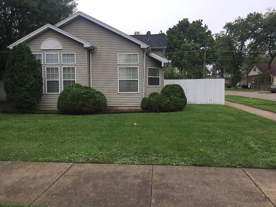 1st image of 1600 S 16th Ave