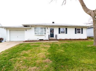 3311 W Dover Ct, Davenport, IA