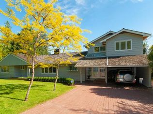 3160 Westmount Pl, West Vancouver, BC V7V 3G3