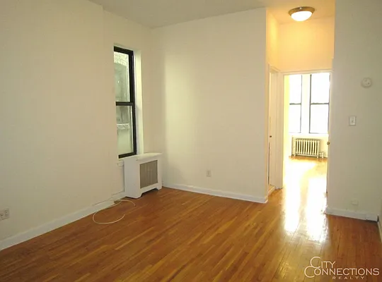 Rented by City Connections Realty | media 6