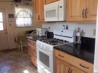 367 2nd St, Moorpark, CA 93021