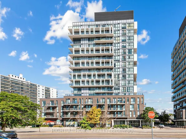 128 Fairview Mall Dr #807, Toronto, ON M2J 0E8