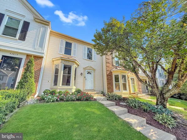 43876 Laburnum Sq, Ashburn, VA 20147