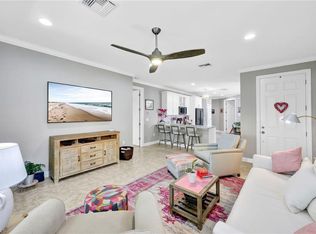 13466 Kent St, Naples, FL 34109