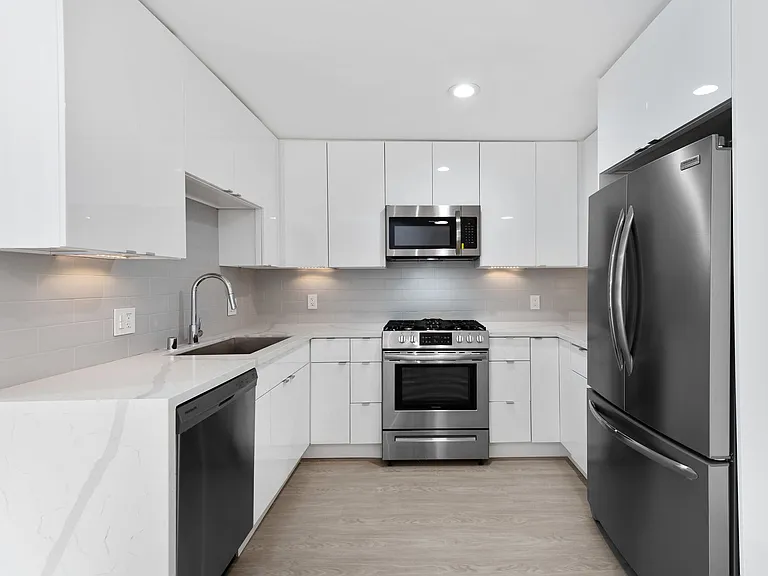 1546 Bundy Drive — Photo 12