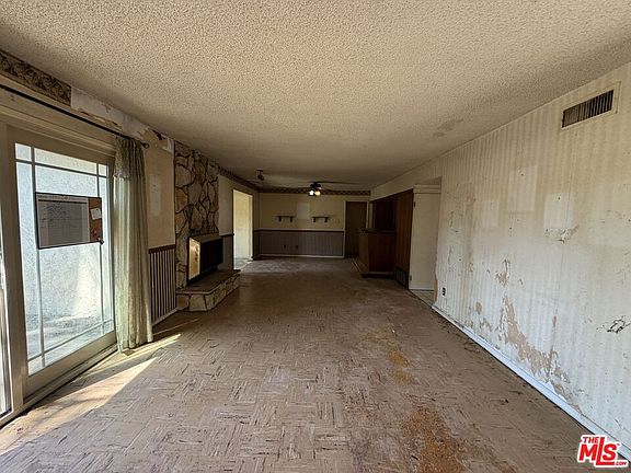 3rd image of 8811 Delano Dr