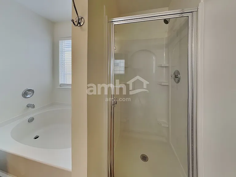 982 Ramsgate Dr SW — Photo 16
