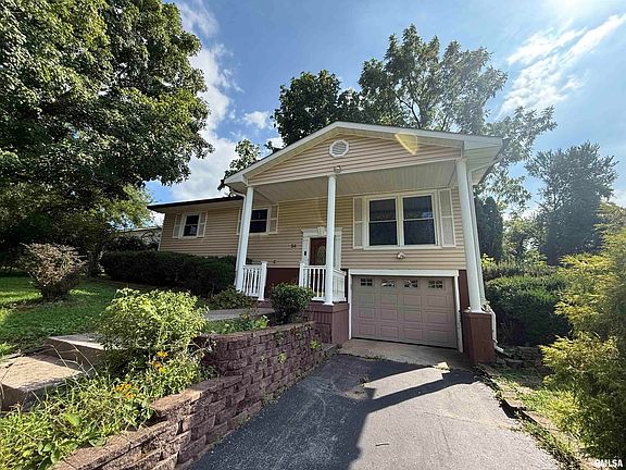 2nd image of 54 Parkwood Rd