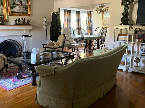 2nd image of 2332 Lexington Dr