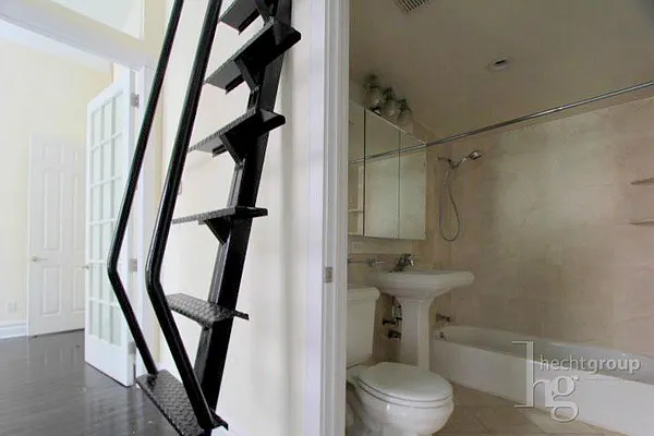 Rented by Hecht Group | media 20