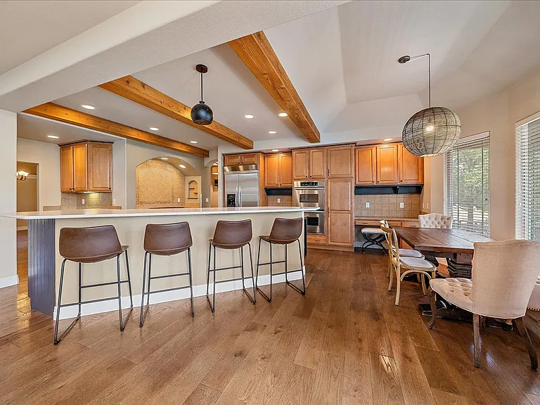 6265 Diamond Ridge Pkwy — Photo 11
