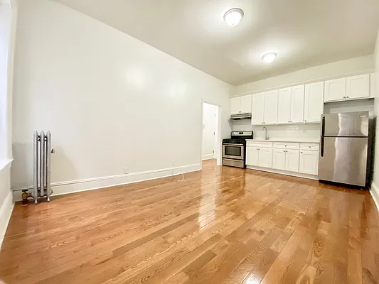 Rented by Zjama Realty Corp | media 2