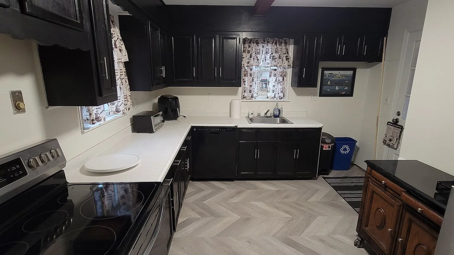 Walking distance to UD - Available June2027-May2028 — Photo 4