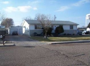106 Wagon Trail Dr, Ogallala, NE 69153