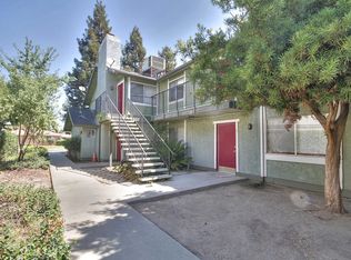 381 W Carob Ave APT 8, Reedley, CA 93654
