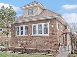 6525 N Oliphant Ave, Chicago, IL