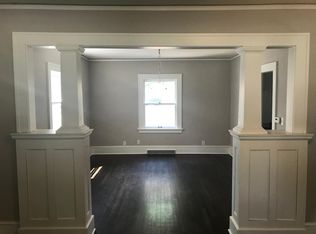 861 Oakland Rd NE, Cedar Rapids, IA 52402