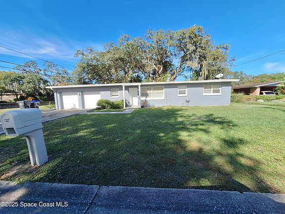 2nd image of 1700 Blue Bird Ct