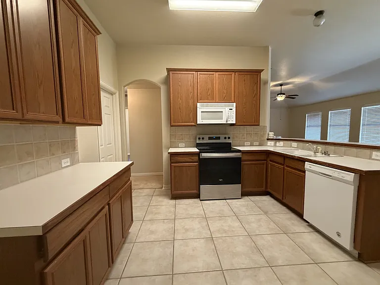 314 Shire Ln — Photo 7