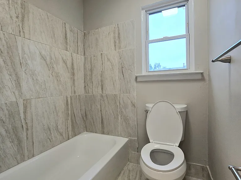 252 Greenwood Loop Rd — Photo 5