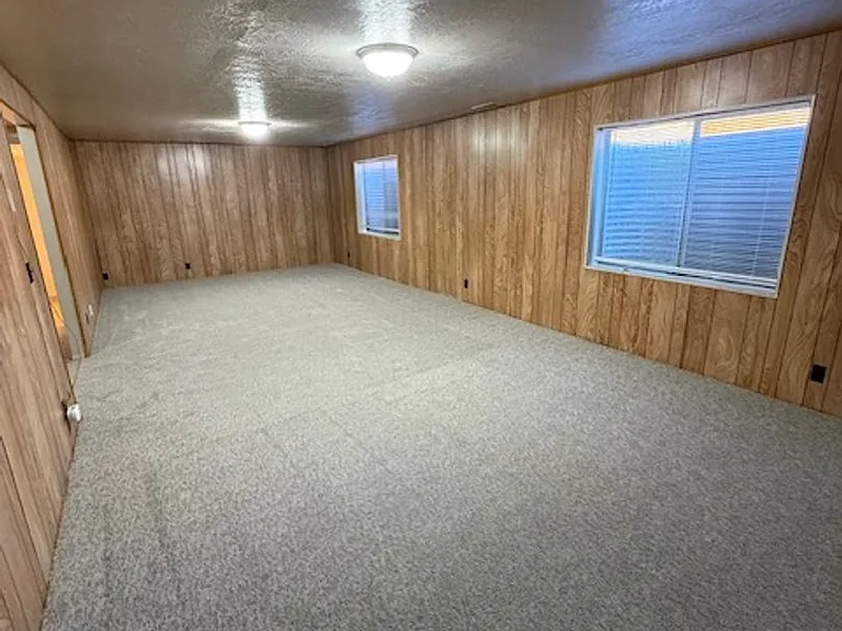 537 E Acoma Rd — Photo 15
