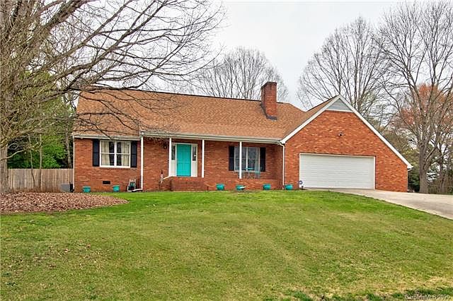 1st image of 207 Wickersham Dr