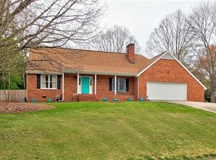 207 Wickersham Dr, Statesville, NC 28625