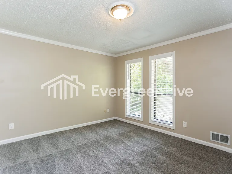 2493 Oakrill Rd — Photo 7