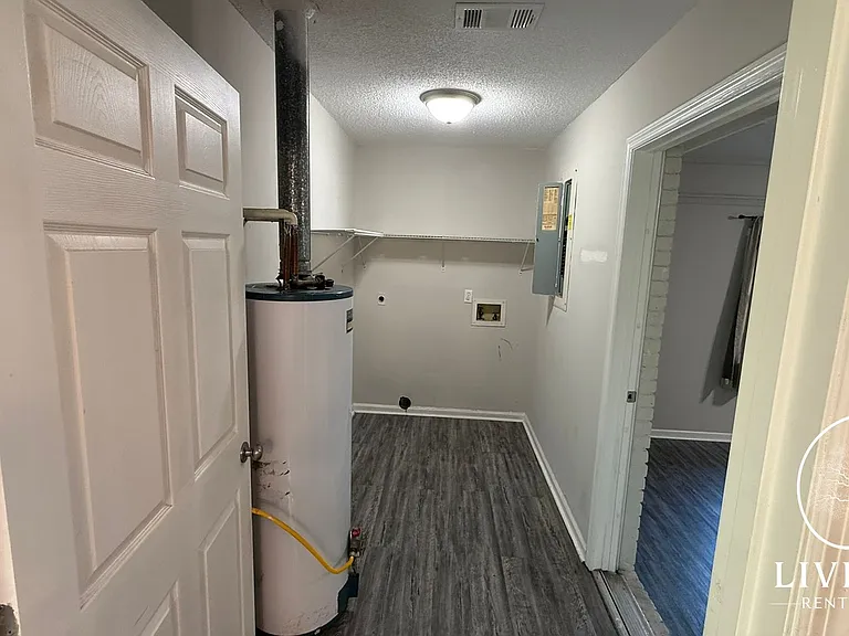 70 Thornton Dr NE — Photo 14