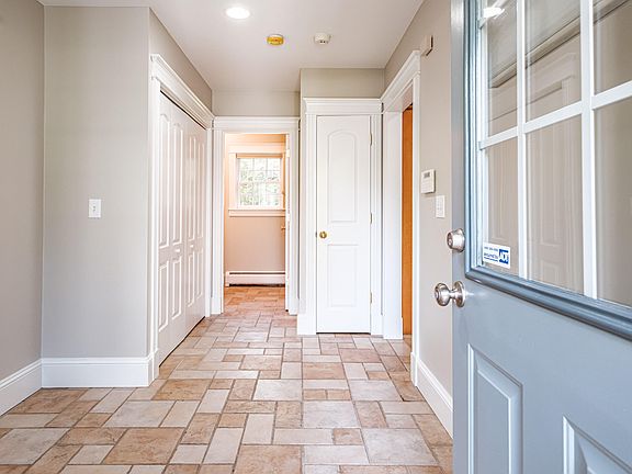 5th image of 9 Laurel Ridge Road