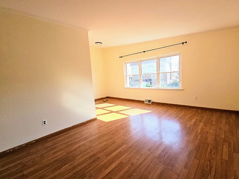 1829 Beyer Ave #2 — Photo 7