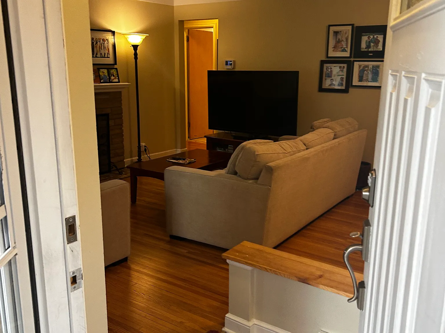 2 bed, 956 sqft, $1,850 — Photo 2