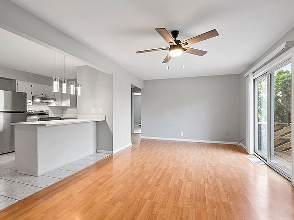 4th image of 20206 S Frankfort Square Rd APT K