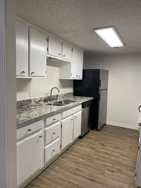 Building Photo - 1505 W Pearl St #15