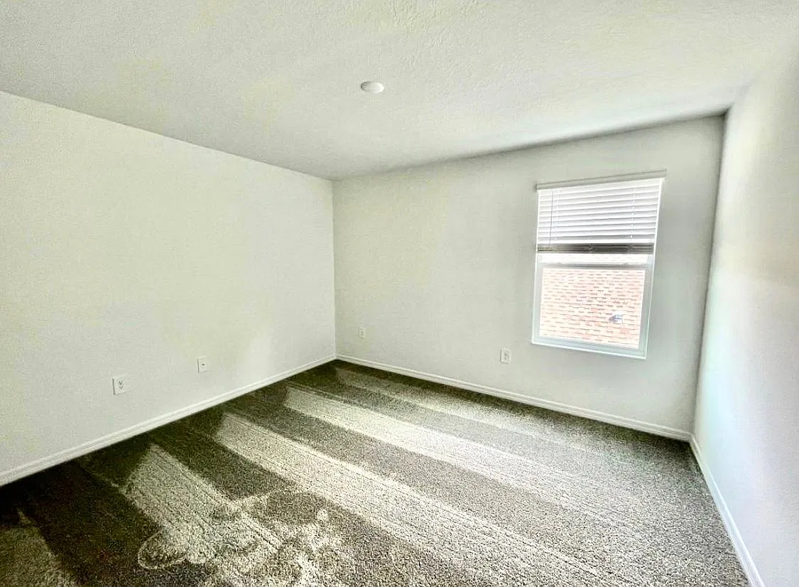 4279 Babbling Brook Way — Photo 4