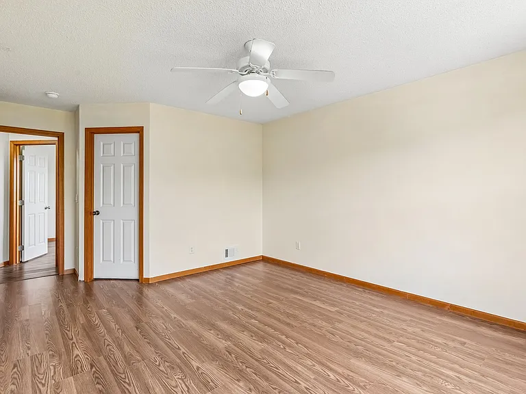 1912 Rose Way #601 — Photo 21