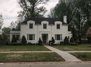 1104 E Commercial St, Charleston, MO 63834