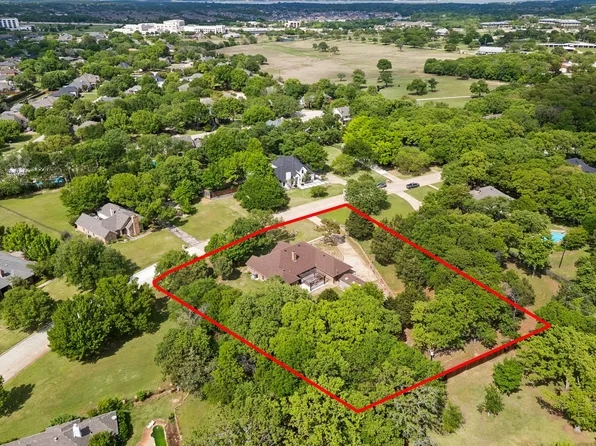 1013 Alamo Dr, Southlake, TX 76092