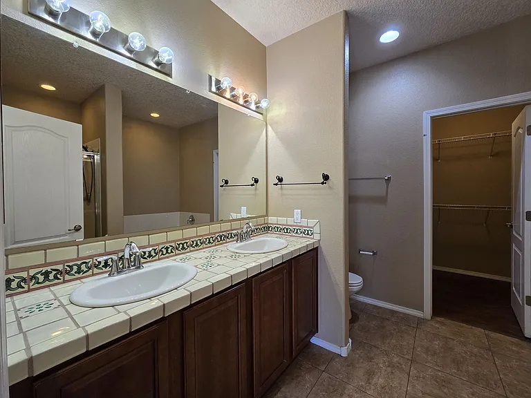 4349 Santo Domingo St #A — Photo 8